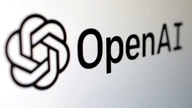 OpenAI está considerando competir con Google lanzando su propio navegador web