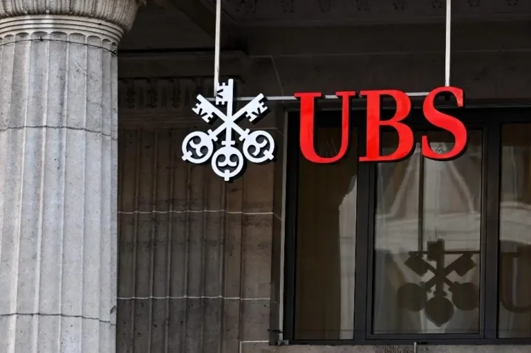 UBS anticipa un 2025 vertiginoso, pero con altas probabilidades de rentabilidad para los mercados