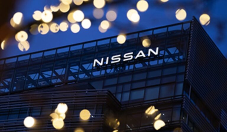 Producción global de Nissan cae en octubre, pero crece en México