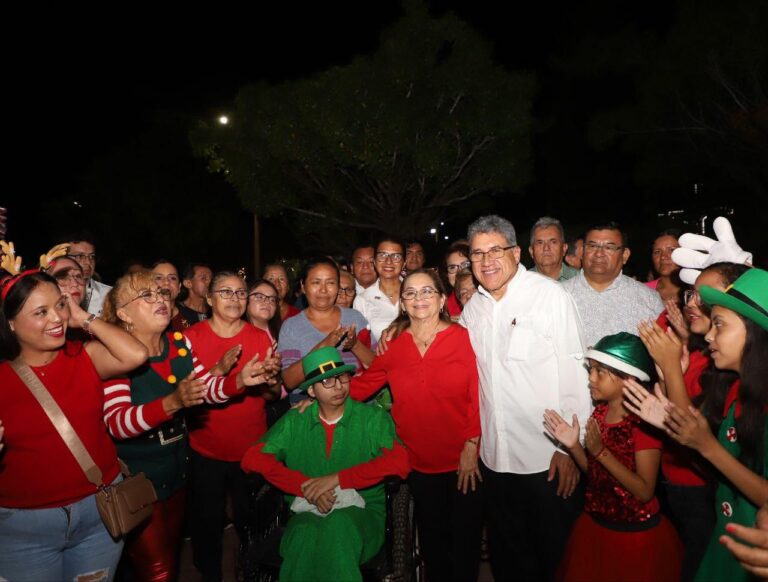 Desea Armando Martínez feliz Navidad a las familias altamirenses