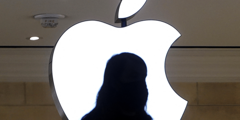 Apple pide a accionistas rechazar cambios en su política de diversidad e inclusión