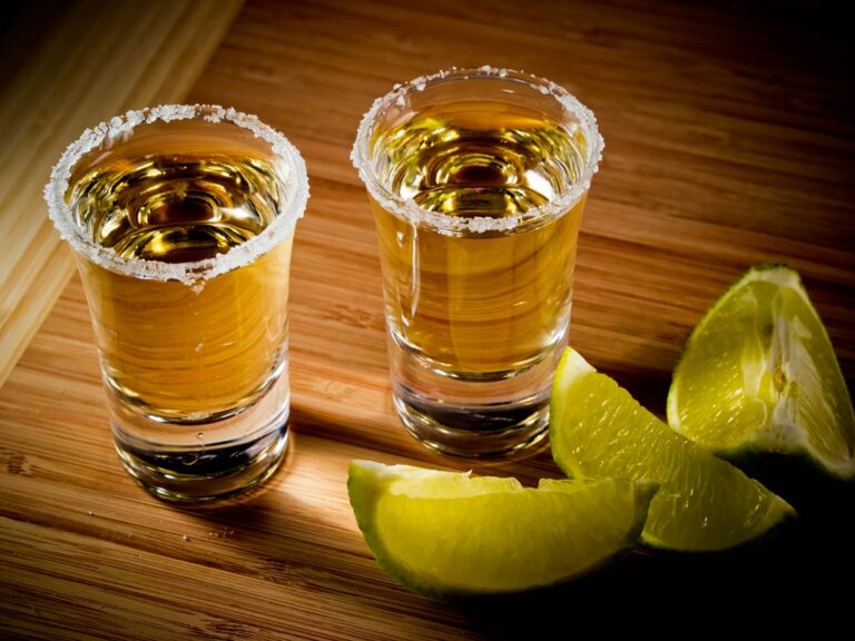 Tequila mexicano apunta a China para evadir medidas de EU