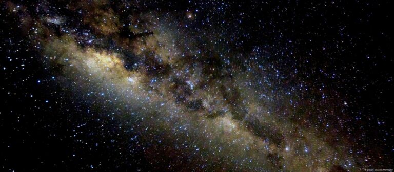 Hallan estela de materia el doble de grande que la Vía Láctea