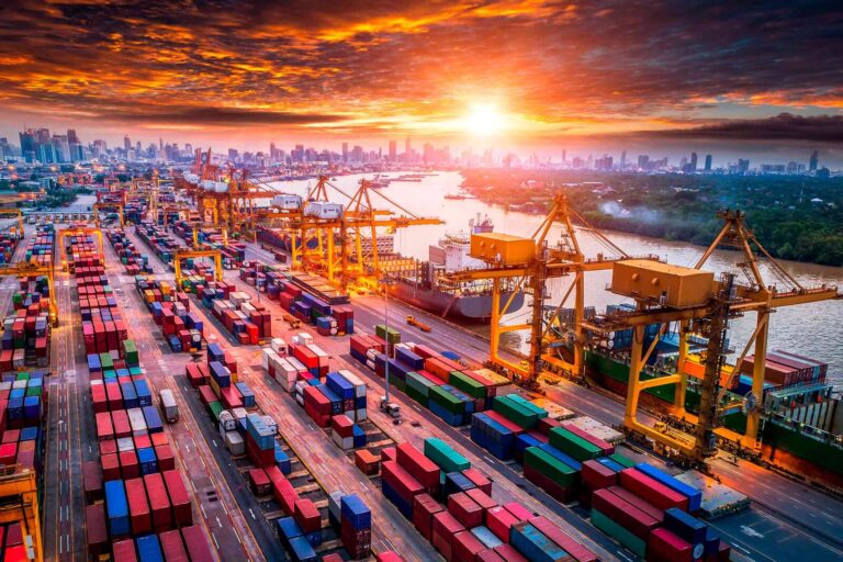 Aranceles de Trump al mundo reactivan el nearshoring en México, dice BBVA