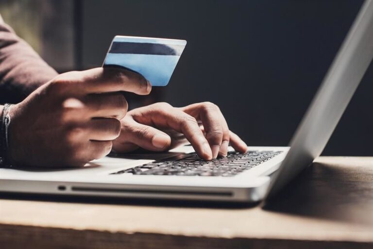 El 78% de los consumidores elimina apps de compra por temor a fraudes