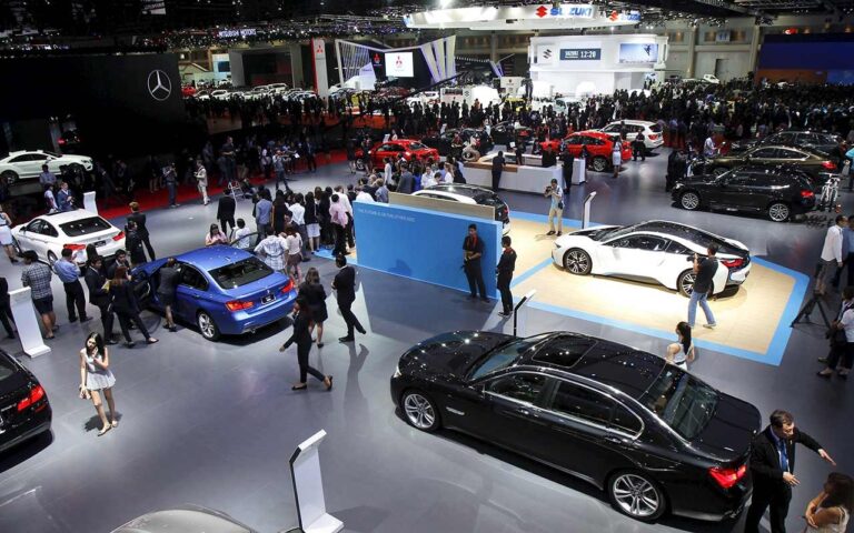 Industria automotriz en México y Estados Unidos, en momento de redefinición