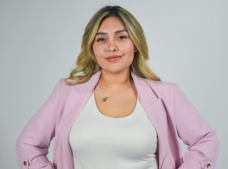 Aranza Saldierna, la mente brillante detrás de Fiscalmente Rubia