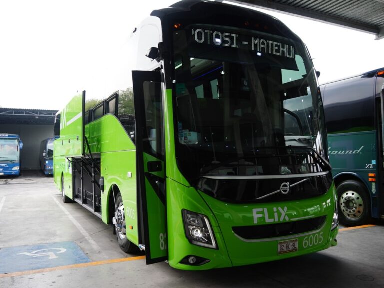 El «Uber de los autobuses” arranca operaciones en México