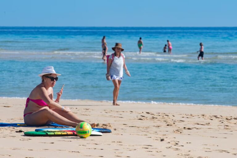 México recibe 13.5% más turistas internacionales en abril