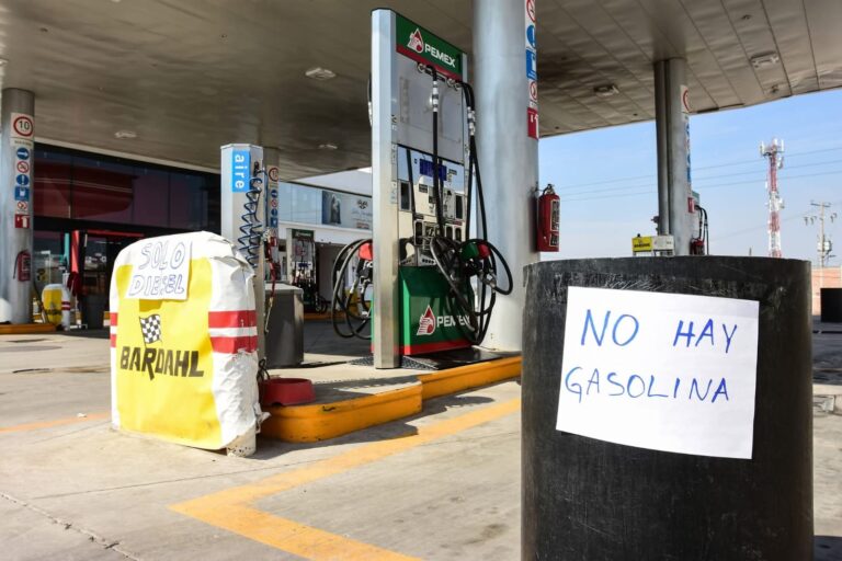 Proveedores de Pemex encienden alertas y prevén un paro